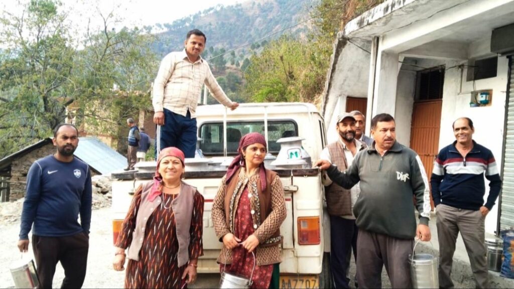 Milk reaching Rajgarh chilling plant in excess of capacity, officials worried HIMACHAL HEADLINES