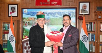 PWD Minister calls on Governor HIMACHAL HEADLINES