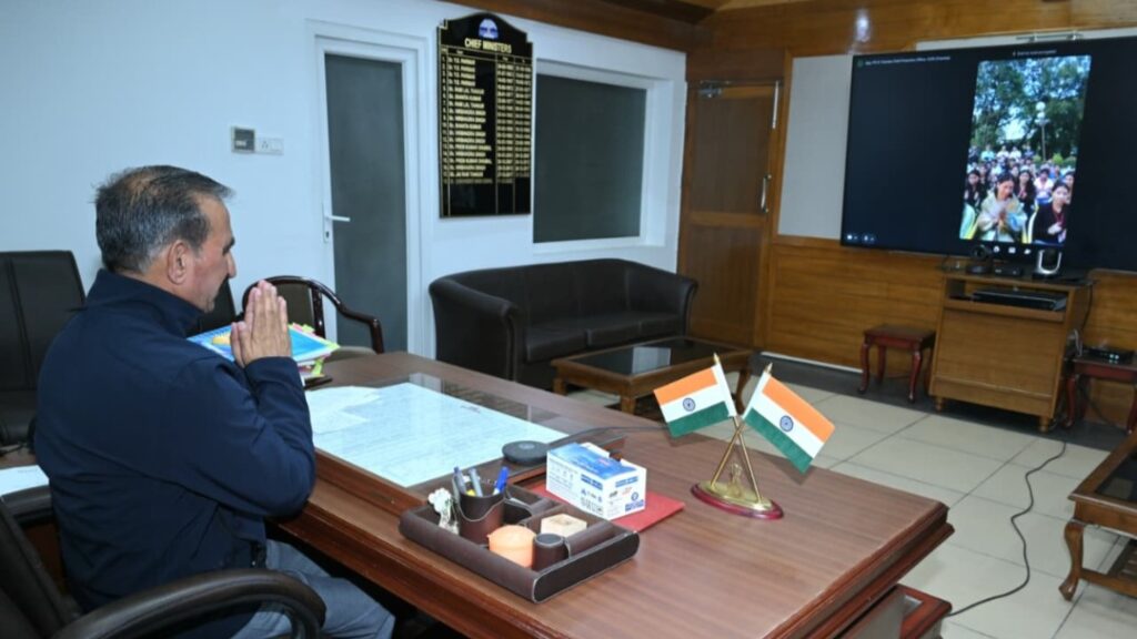 Sukhu interacts with ‘Children of the State’ on exposure visit to Daman HIMACHAL HEADLINES