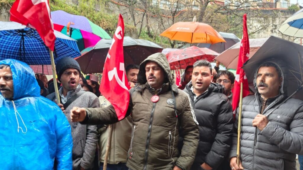 We Work 12 Hours, Can't Feed Our Families : Himachal's Ambulance Staffs HIMACHAL HEADLINES