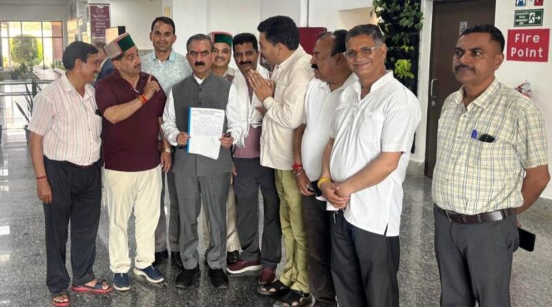Delegation of taxi and truck operators calls on CM Sukhu HIMACHAL HEADLINES
