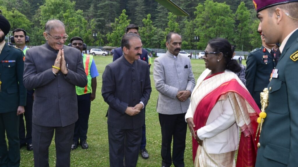 President given warm send off President given warm send off HIMACHAL HEADLINES