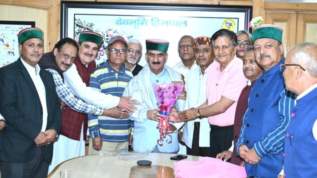Delegation of HP Pensioner's Joint Action Committee calls on Sukhu HIMACHAL HEADLINES