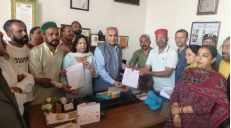 Seven-Day Strike Ends in Victory for Shimla SEHB Workers After Written Agreement with MC