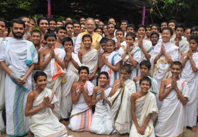 Governor visits Vedic Heritage Campus at Art of Living International Centre