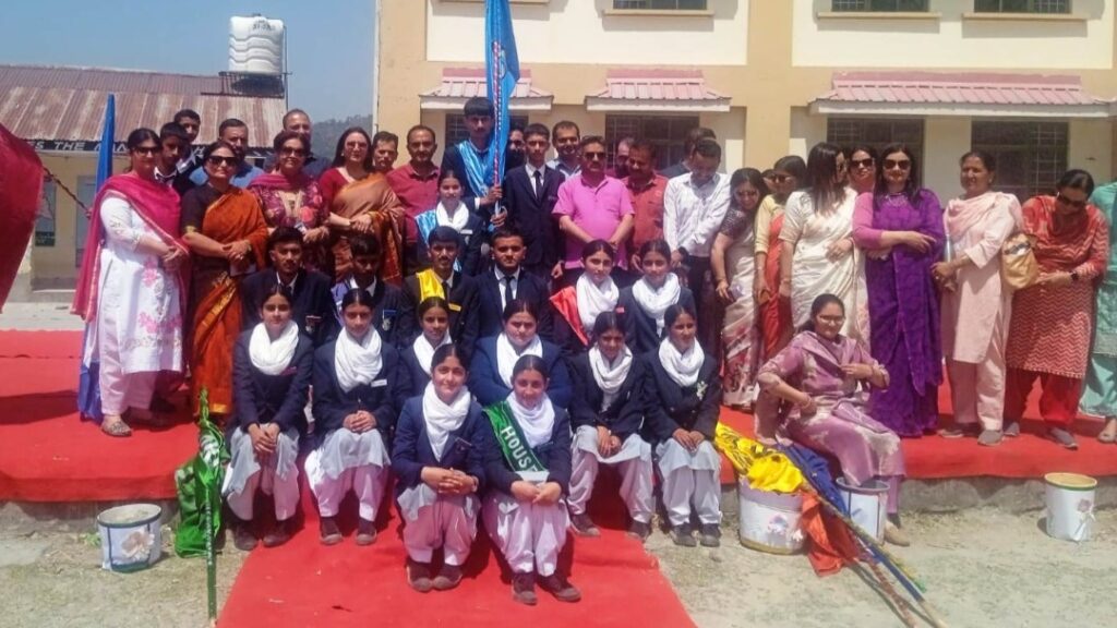Investiture ceremony held at Junga School to honour newly elected SCAs Investiture ceremony held at Junga School to honour newly elected SCAs HIMACHAL HEADLINES