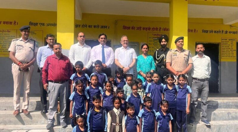 Governor visits Government Primary School at Gujrehra in Kangra Governor visits Government Primary School at Gujrehra in Kangra HIMACHAL HEADLINES