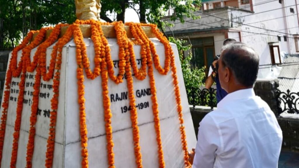 CM Sukhu pays tributes to Rajiv Gandhi on his death anniversary CM Sukhu pays tributes to Rajiv Gandhi on his death anniversary HIMACHAL HEADLINES
