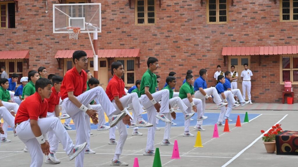 Auckland House School for Boys Celebrates Spirit of Sportsmanship at Senior Section Sports Day HIMACHAL HEADLINES