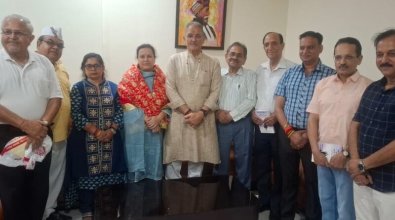 Governor releases book of Dr. Jain - Meaningful Way of Healthy Life HIMACHAL HEADLINES