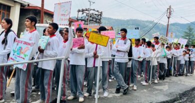 Students took out a rally in Junga on Tobacco Prohibition Day HIMACHAL HEADLINES