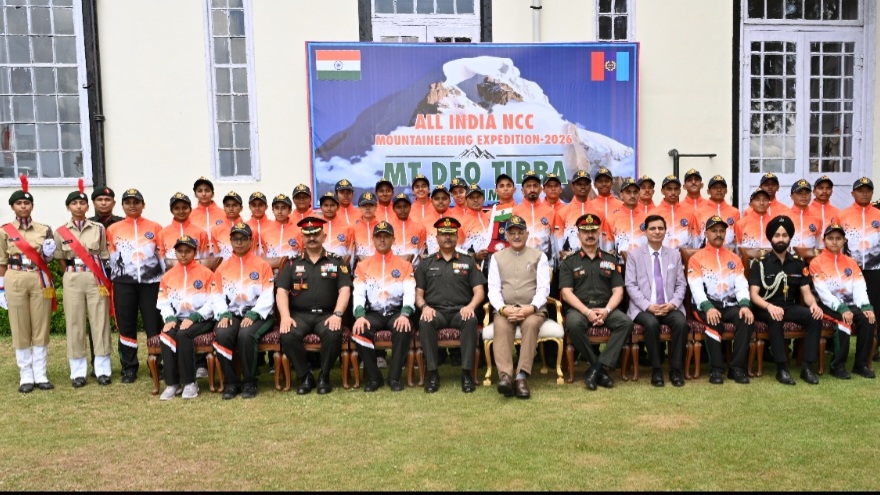 Governor Gupta flags off NCC Mt Deo Tibba Expedition-2026 HIMACHAL HEADLINES