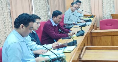 Horticulture Minister reviews progress of HPSHIVA Project Horticulture Minister reviews progress of HPSHIVA Project