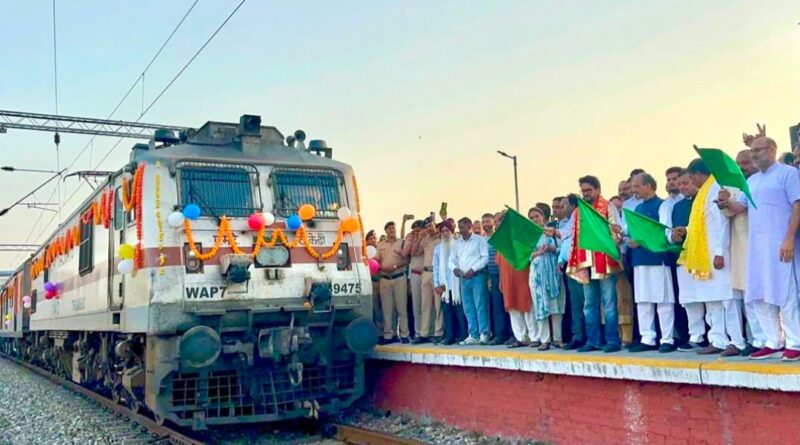 Gurmukhi Express reaches Amb Andaura, a new chapter in Himachal's rail connectivity: Anurag Thakur HIMACHAL HEADLINES