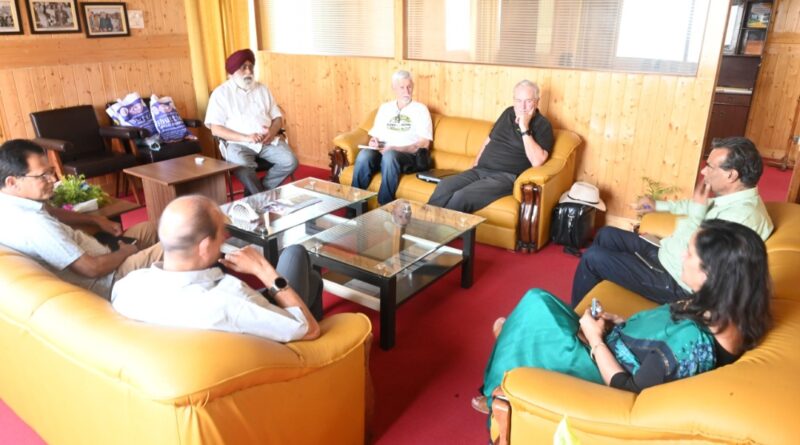 Nauni University Explores Indo-Australian Collaboration to Tackle Apple Replant Disease HIMACHAL HEADLINES