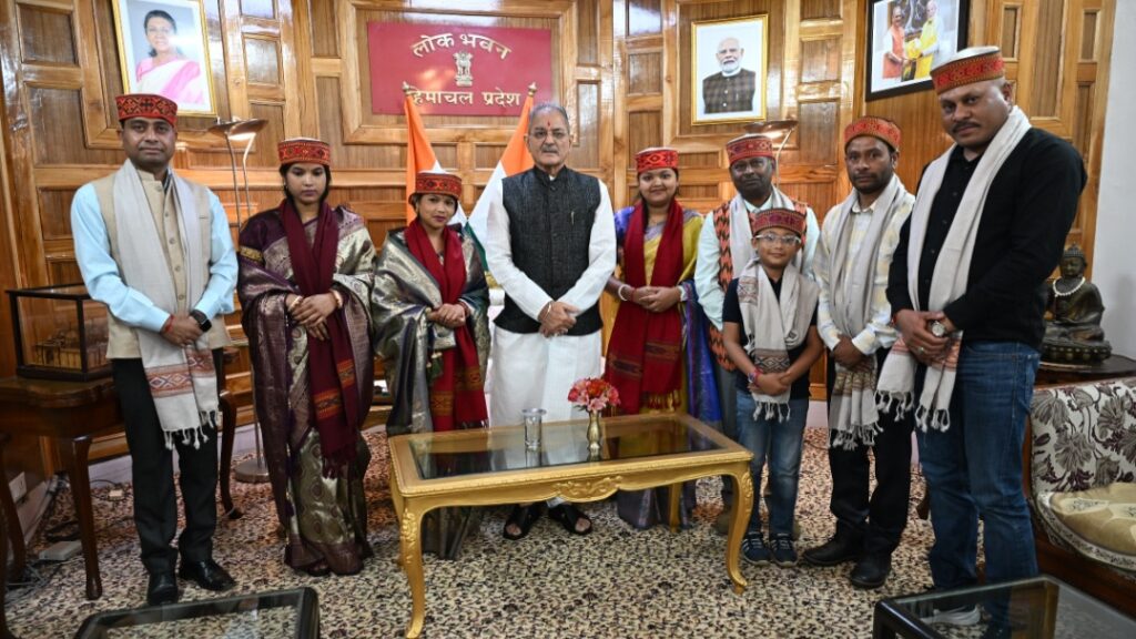 Governor extends greetings to West Bengal residents living in Himachal Pradesh Governor extends greetings to West Bengal residents living in Himachal Pradesh HIMACHAL HEADLINES
