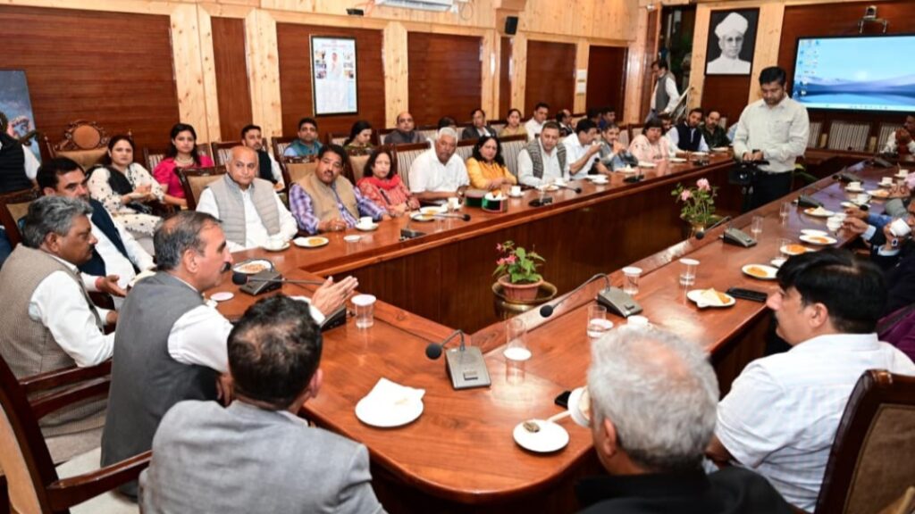 Sukhu asks HPU to undertake research in green hydrogen sector HIMACHAL HEADLINES