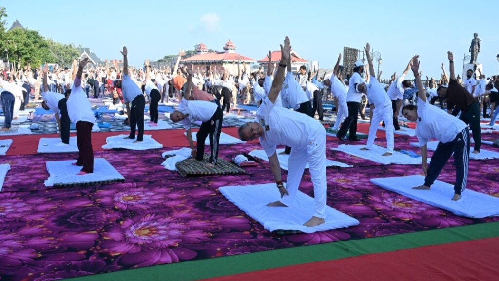 Governor Gupta leads International Yoga Day celebrations at historic Ridge Governor Gupta leads International Yoga Day celebrations at historic Ridge HIMACHAL HEADLINES
