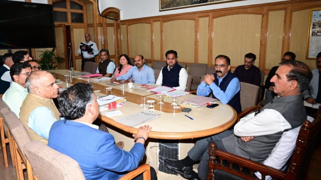 Sukhu directs to prepare comprehensive plan to divert land for 2183 roads under FRA Sukhu directs to prepare comprehensive plan to divert land for 2183 roads under FRA HIMACHAL HEADLINES