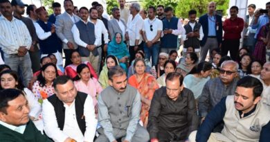 Sukhu pays rich tributes to Virbhadra Singh on birth anniversary HIMACHAL HEADLINES