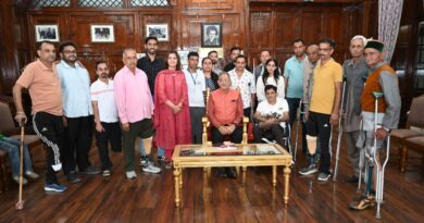 Himachal Governor distributes artificial limbs to persons with disabilities  HIMACHAL HEADLINES