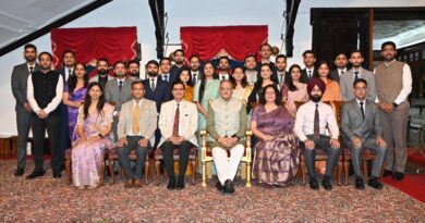 HAS  and Allied Services probationers call on Governor Gupta HIMACHAL HEADLINES