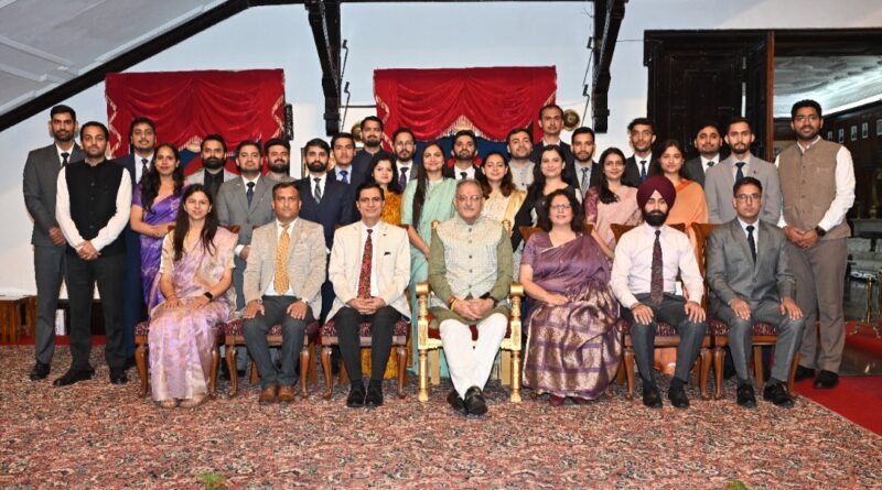 HAS  and Allied Services probationers call on Governor Gupta HIMACHAL HEADLINES