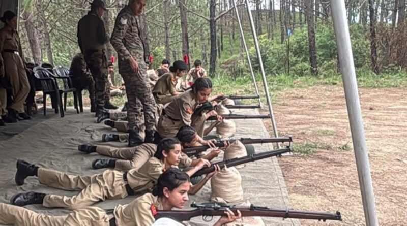DAV Rajgarh cadets performed brilliantly in the NCC camp, three won first place HIMACHAL HEADLINES