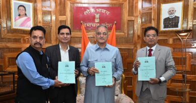 Lokayukta presents annual report of HP Human Rights Commission to Governor HIMACHAL HEADLINES