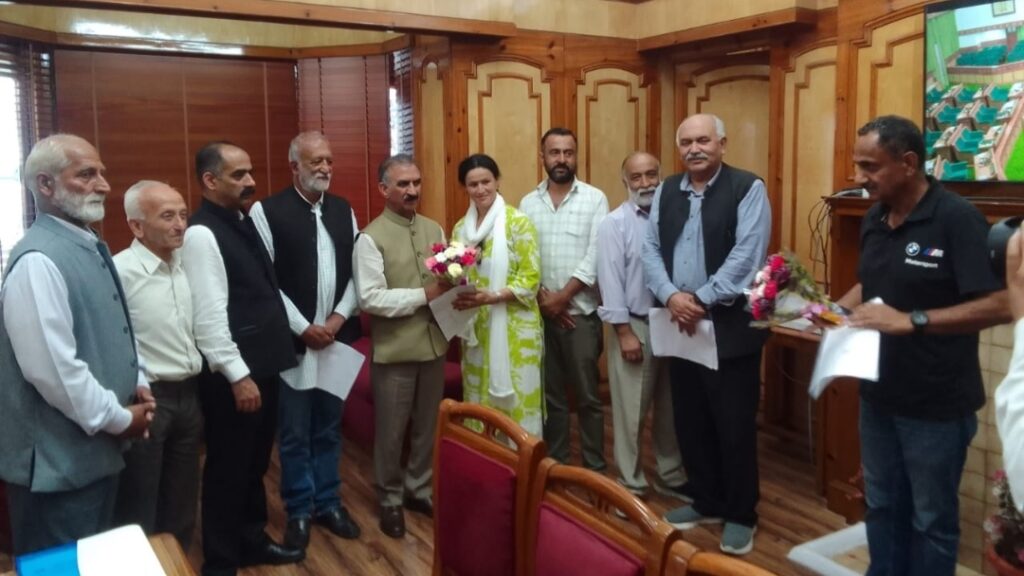 Himachal Kisan Sabha's Struggle Against BJP-NDA's Anti-Farmer-Labour Policies to Intensify: Tanwar Himachal Kisan Sabha's Struggle Against BJP-NDA's Anti-Farmer-Labour Policies to Intensify: Tanwar HIMACHAL HEADLINES