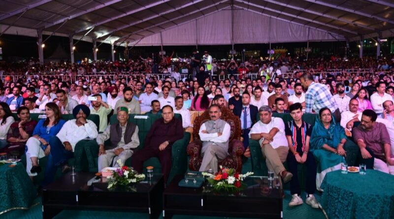 Sukhu presides over last cultural night of international Minjar Fair Sukhu presides over last cultural night of international Minjar Fair HIMACHAL HEADLINES