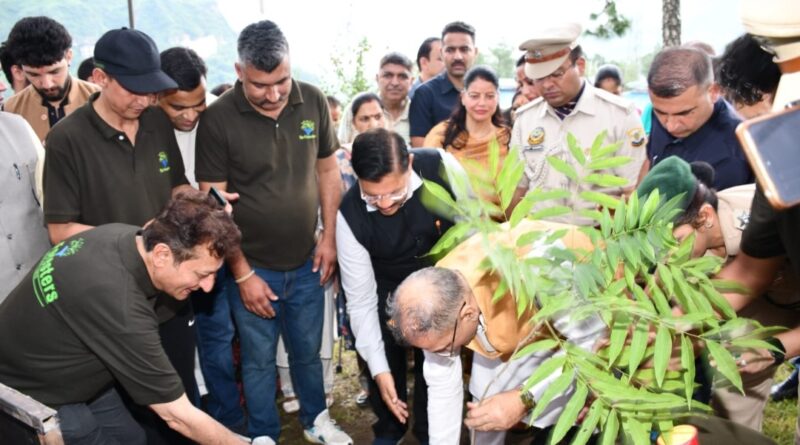 Plantation is commitment to secure future of humanity: Governor Plantation is commitment to secure future of humanity: Governor HIMACHAL HEADLINES