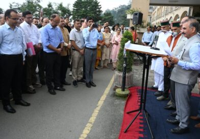 Sukhu pays floral tributes to former Prime Minister Rajiv Gandhi