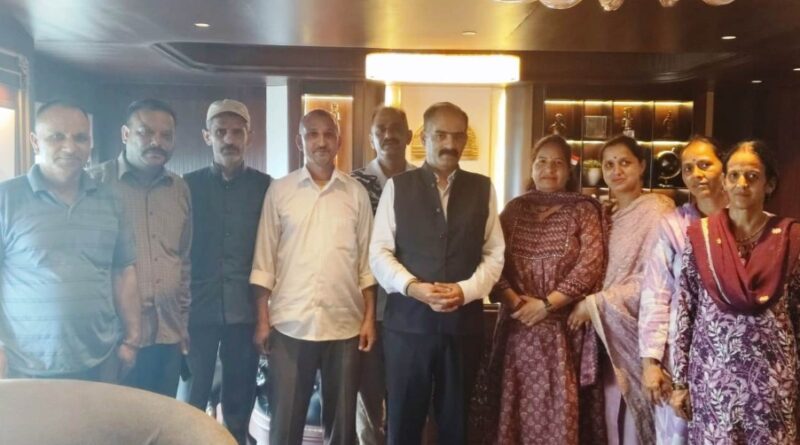 A delegation from Junga Panchayat paid a courtesy call on the Rural Development Minister