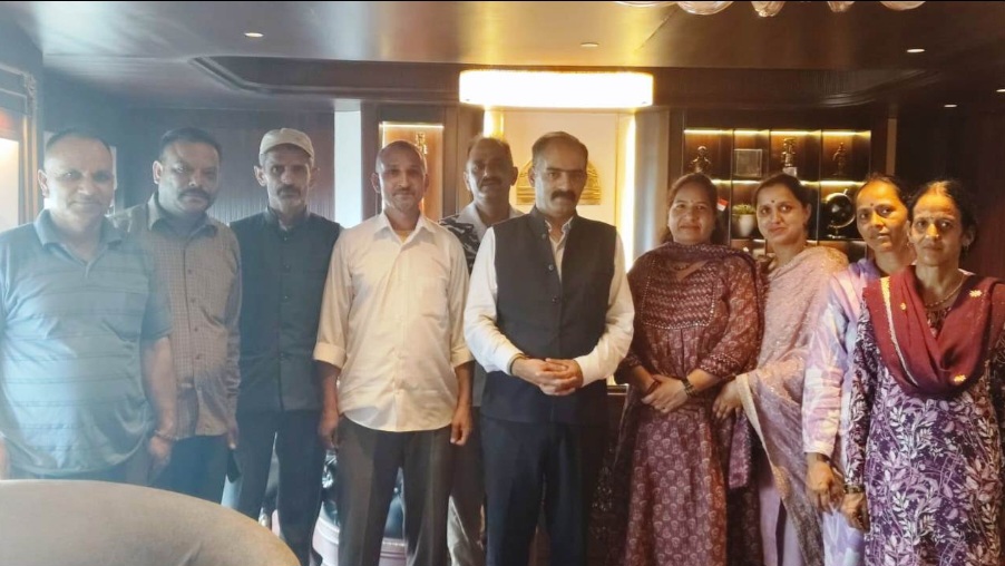 A delegation from Junga Panchayat paid a courtesy call on the Rural Development Minister HIMACHAL HEADLINES