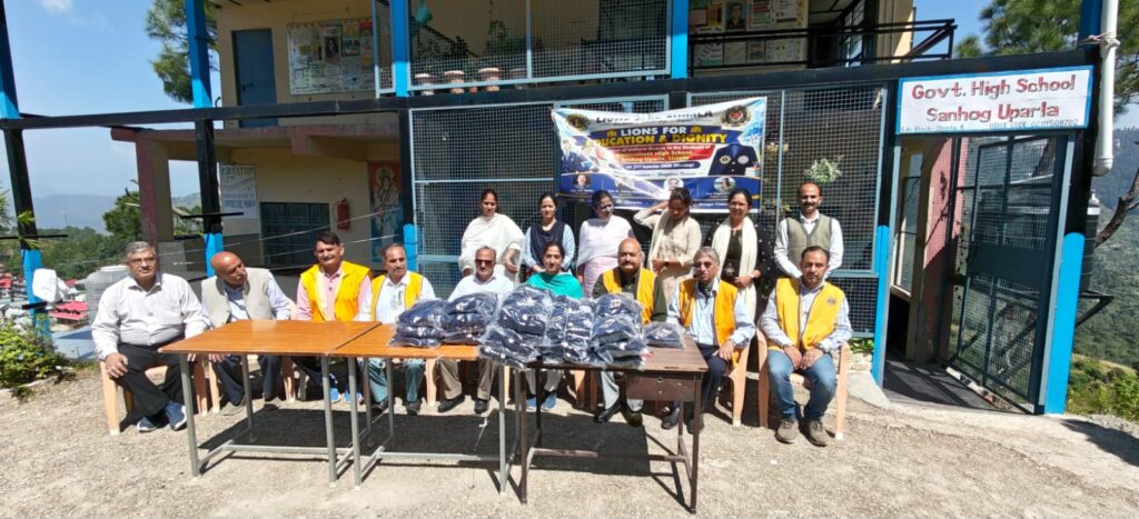 Lions Club Shimla Distributes Blazers to 33 Students HIMACHAL HEADLINES