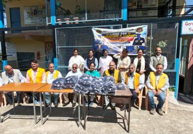 Lions Club Shimla Distributes Blazers to 33 Students