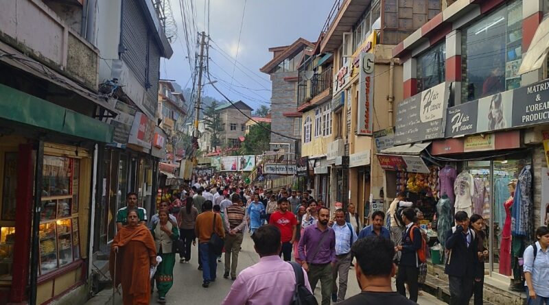 Residents Seek Continuation of Traffic Restrictions in Sanjauli Market