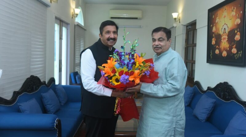Agnihotri meets Gadkari, raises key transport issues of Himachal Agnihotri meets Gadkari, raises key transport issues of Himachal HIMACHAL HEADLINES