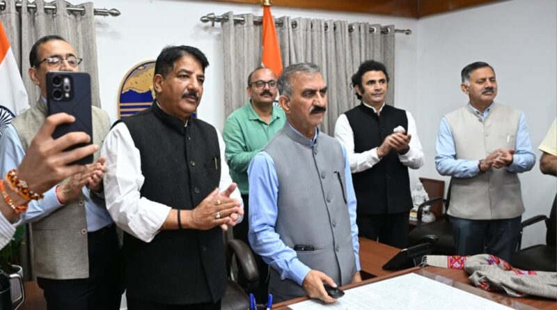 Sukhu lays foundation stone for renovation of Sahakar Sadan in Shimla Sukhu lays foundation stone for renovation of Sahakar Sadan in Shimla HIMACHAL HEADLINES
