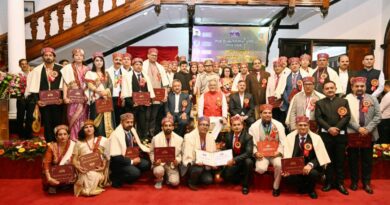 Governor confers state teachers award on 32 teachers HIMACHAL HEADLINES
