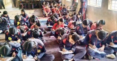 Hindi Pakhwada and Bag Free Day were celebrated with great enthusiasm in WB School HIMACHAL HEADLINES
