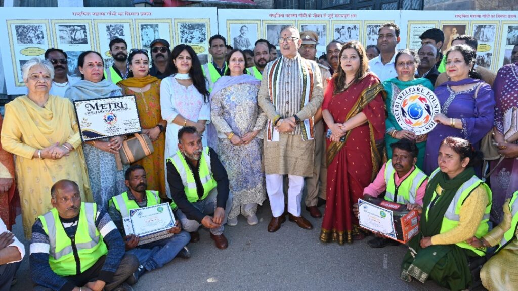 Governor pays tribute to Mahatma Gandhi and Lal Bahadur Shastri HIMACHAL HEADLINES