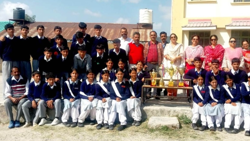 Junga School's excellent performance in the district level under-19 competition HIMACHAL HEADLINES
