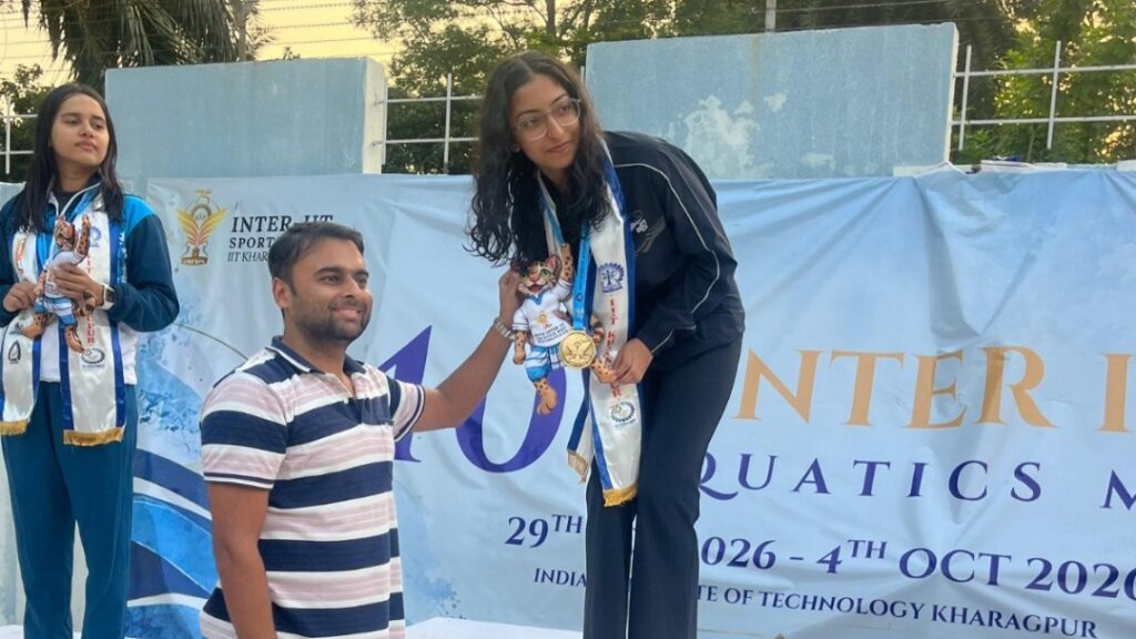 Osheen Mahajan Shines with Three Medals at Inter-IIT Aquatic Meet 2026 HIMACHAL HEADLINES