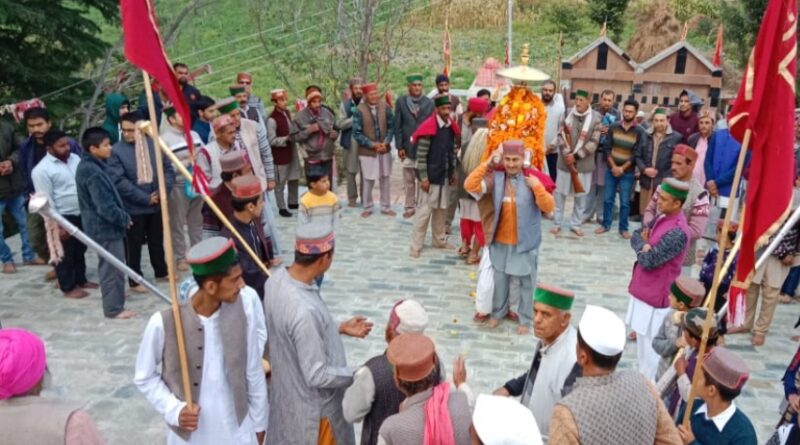 Eight-day fair of Jaieshwari Mata Dharech began with a procession HIMACHAL HEADLINES