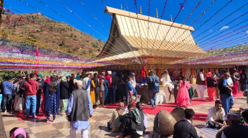 A flood of faith and devotion gathered at Dharech Temple on Dussehra HIMACHAL HEADLINES