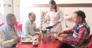 Aarti Kumari: From a Canteen to Self-Reliance HIMACHAL HEADLINES
