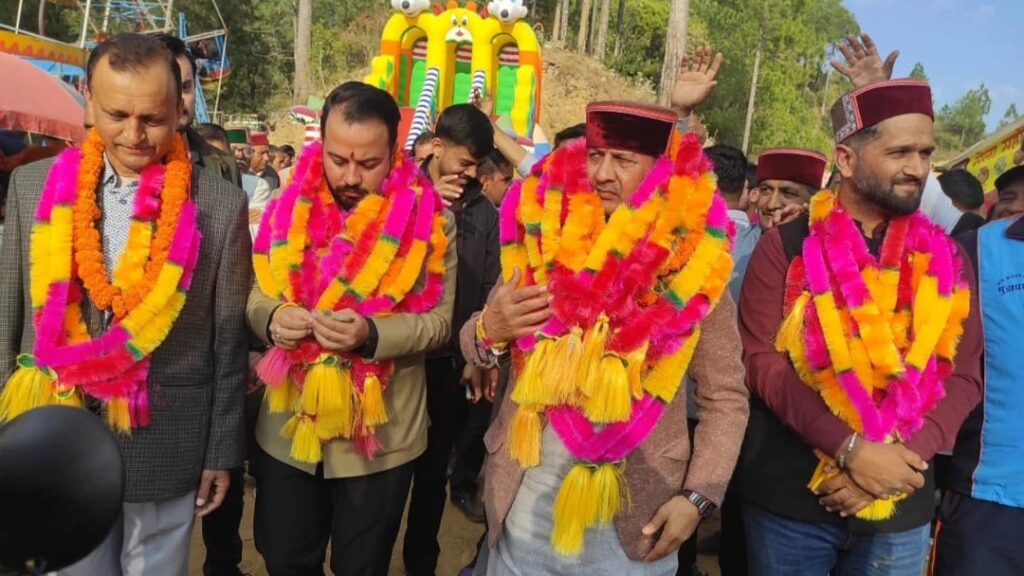 Sikandar Kumar Announces ₹10 Lakh for Darbhog Bishu Fair Sikandar Kumar Announces ₹10 Lakh for Darbhog Bishu Fair HIMACHAL HEADLINES
